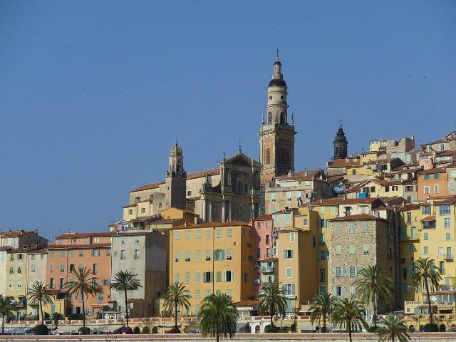 PROCHAINEMENT ! C'est à Menton, aux portes de l'Italie, que vous