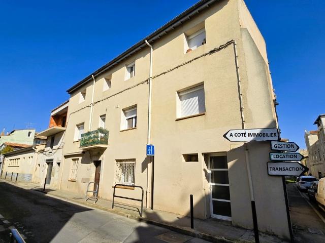 Proche Coupole et FAC Immeuble 7 appartements Très bon état