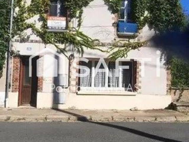 Proche commerces et gare SNCF