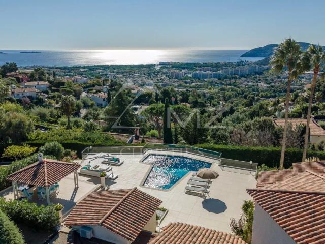 Proche Cannes Mandelieu la Napoule Propriété vue mer 365m² Mandelieu la Napoule