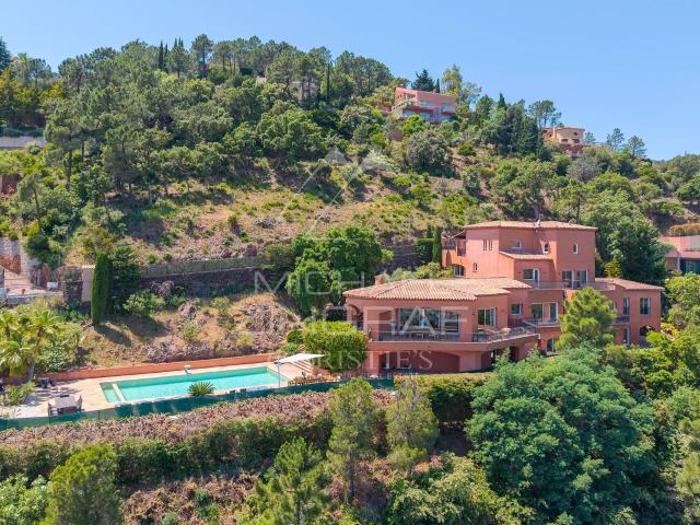 Proche Cannes Propriété familiale