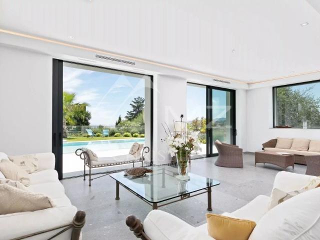 Proche Cannes Villa contempraine neuve