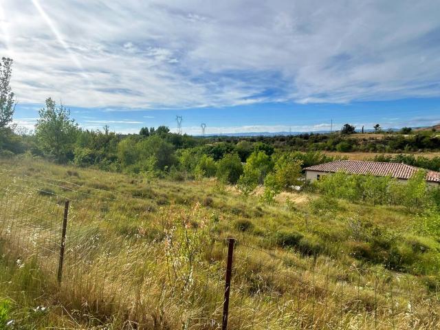 PROCHE CARCASSONNE TERRAIN 1 525 M2