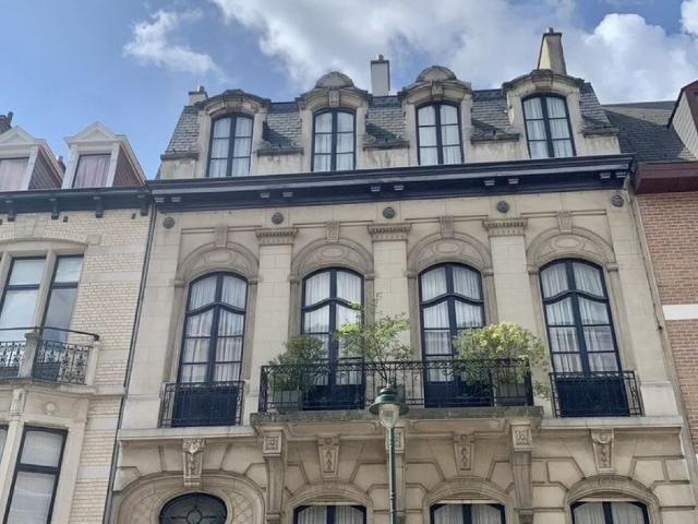 PROCHE CEE, BEL APPARTEMENT MEUBLE D'UNE CHAMBRE
