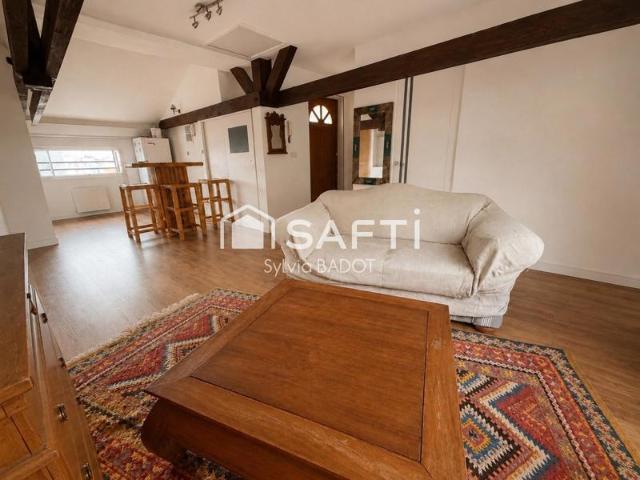 Proche centre la seyne sur mer appartement t4 au 3/3 + combles