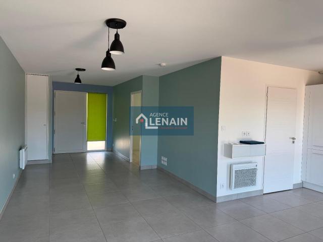 proche centre ville appartement 54 m² comprenant.