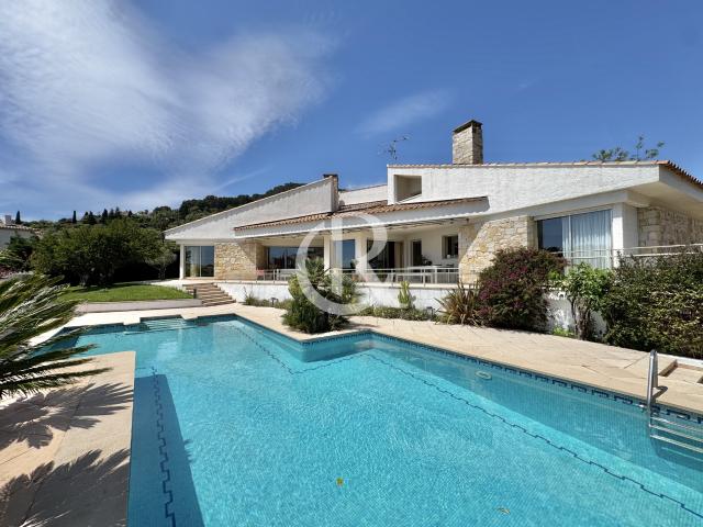 PROCHE CENTRE VILLE VILLA D'ARCHITECTE