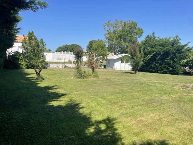 Proche centre ville 548m2 à batir