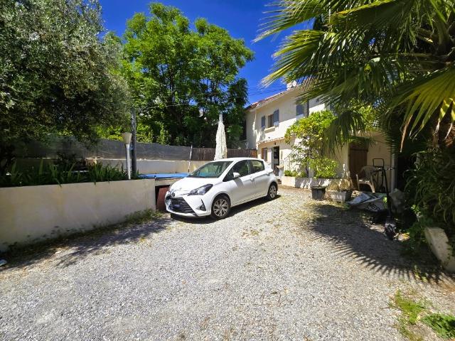 Proche CV Maison de ville 150m2 Jardin Piscine