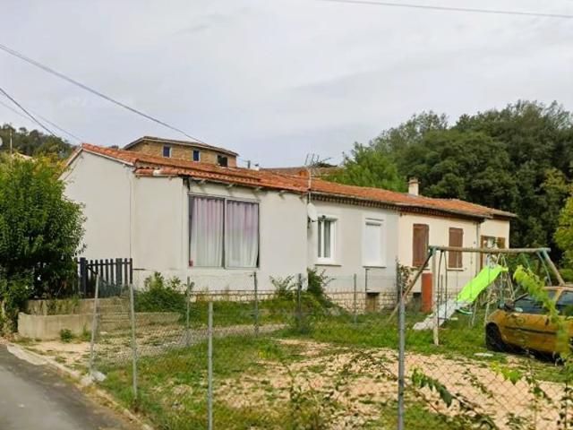 PROCHE ALES. Villa de plain pied de 97m2, 3 chambres, sur 71