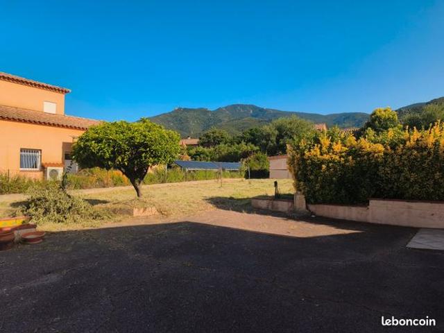 PROCHE ARGELES VILLA SUR PLUS DE 1700m à rénover