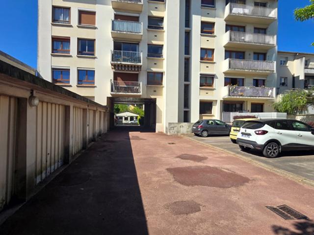 PROCHE BASOCHE GRAND 2 PIÈCES REFAIT A NEUF EN 2021 AVEC B