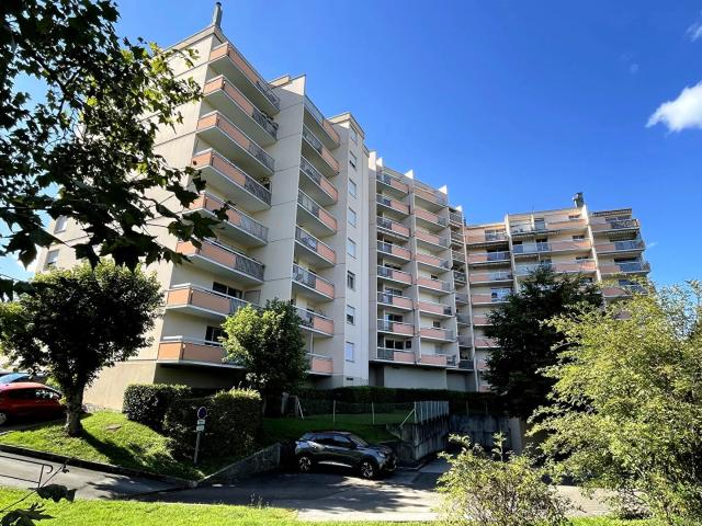 Proche gare appartement T4 de 95 m2 avec 3 chambres