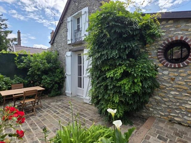 Proche d'ABLIS: Belle maison en pierre 4 pièces de 87 m²