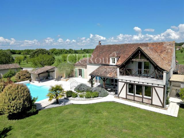 Proche de Bergerac Élégante propriété avec vue imprenable su. 211m² Bergerac