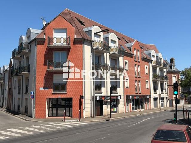 Proche de la gare et de la Place du Jeu de Paume