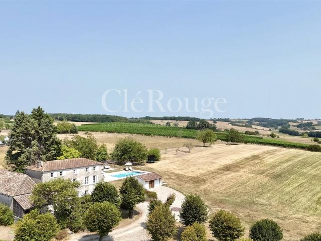 Proche de Monségur Magnifique propriété de campagne de 6 c. 441m² Monségur