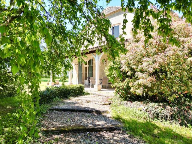 Proche de Marmande Élégante Ferme Rénovée avec 4 chambres et. 168m² Villebramar