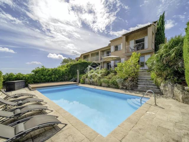 Co Exclusivité – Belle maison familiale avec piscine et aper. 197m² Biot