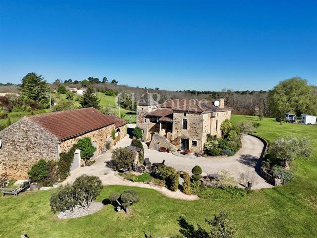 Proche de Villefranche du Périgord Magnifique propriété ré. 252m² Villefranche Du Périgord