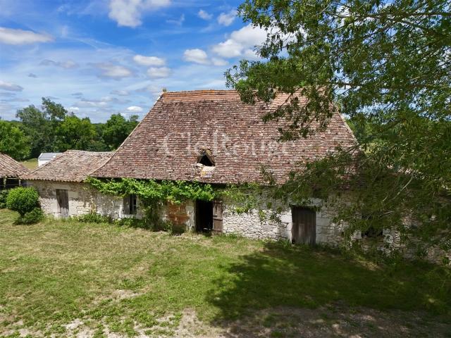 Proche de Villeréal Ensemble à rénover dans un cadre excep. 132m² Villeréal