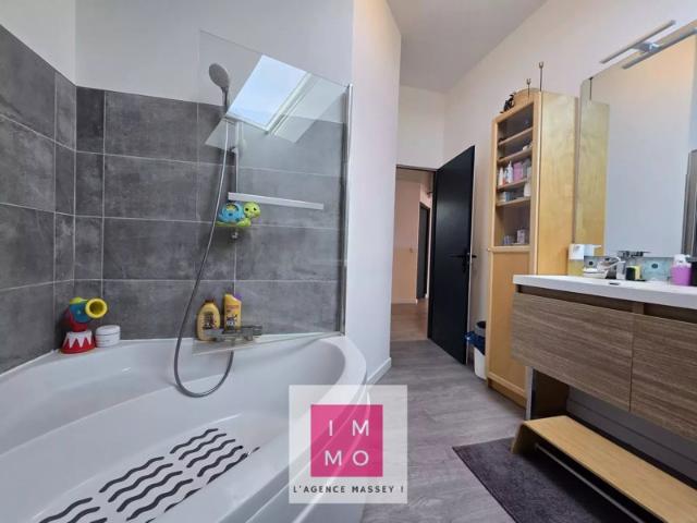 PROCHE DU JARDIN MASSEY GRAND APPARTEMENT 161m² 6 chambres avec terrasse 25m² vue Pyrénées et parking !