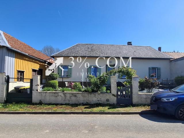 Proche OISEMONT, petite maison 1 CH avec jardin. SANS TRAVAU