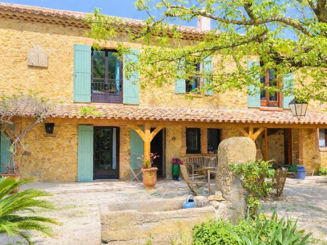 Proche Orange 315m² Piolenc