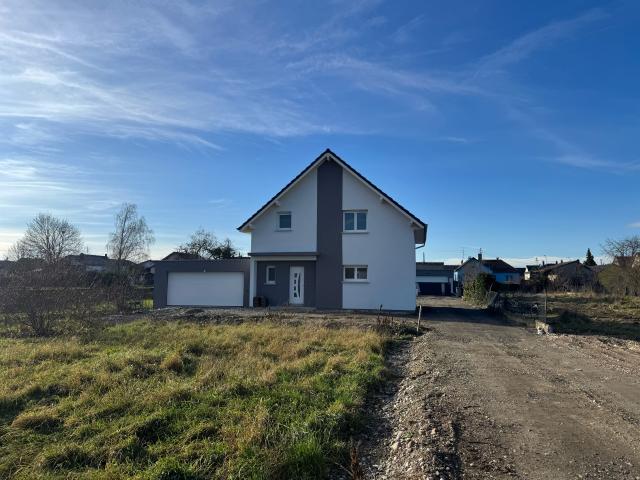 PROCHE OTTMARSHEIM ET FRONTIERE ALLEMANDE, MAISON NEUVE!