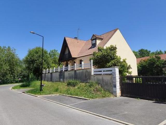 Proche Lycée et Collège