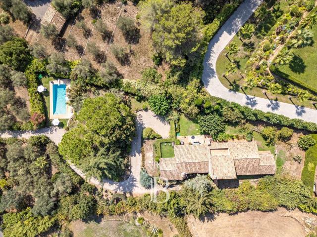 Proche Mougins – Mas En Pierre 190m² Mouans Sartoux