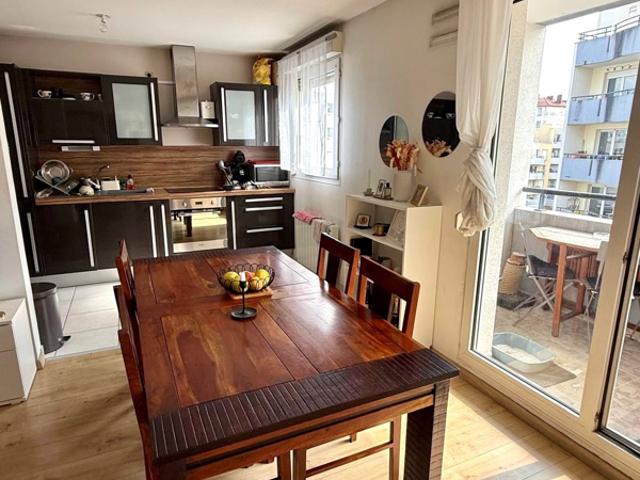 Proche Monplaisir/Lacassagne, T2 parfait état avec balcon