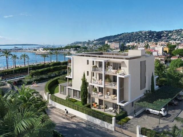 Proche mer – 3 pièces en rez de jardin avec vaste jardin et deux parkings