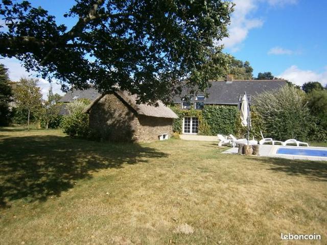 Proche savenay belle longère rénovée de 219 m² sur terrain de 3260 m² clos et arboré