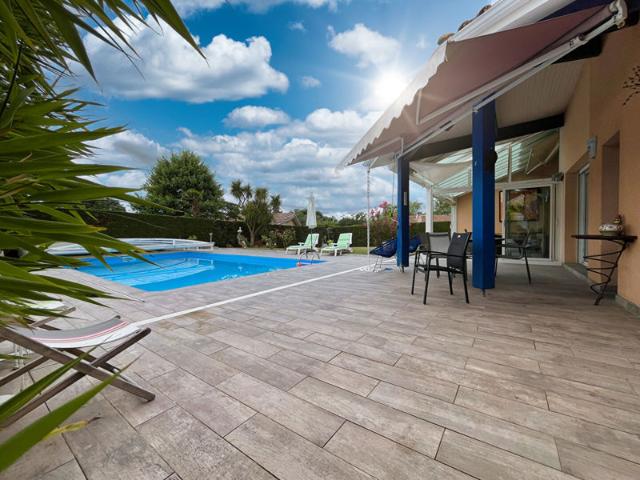 Secteur SAINT GEOURS DE MAREMNE Maison 6 pièces 157m² + dépendances