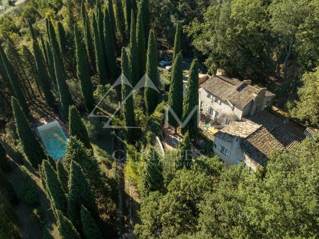 Proche Saint Paul de Vence Superbe propriété de maître 500m² Tourrettes sur Loup
