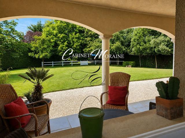 Proche St Grégoire et Rennes Maison de Maître de 10 pièces 227.86 m² parc clos de 24.26m²