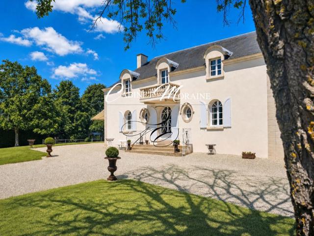 Proche St Grégoire et Rennes Maison de Maître de 10 pièces 227.86 m² parc clos de 24.26m²