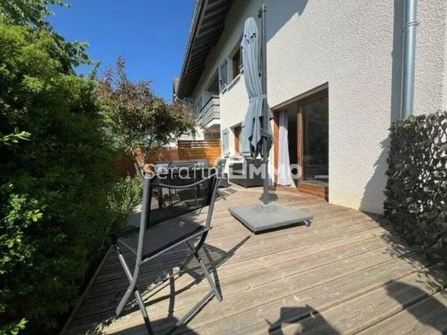 Proche Poisy Appartement 2 pièces en rez de jardin