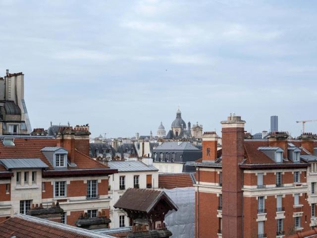 PROCHE PLACE DES VOSGES 75003 PARIS