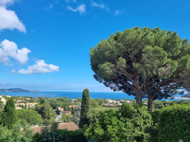 Proche Plages et des commerces dans Domaine Résidentiel !