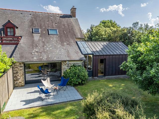 COMPROMIS EN COURS Cesson Sévigné Maison en pierre 5 pièces 117.53m² sh 124.76m² au sol Sud Ouest 2 terrasses Carport terrain de 472m² celliers