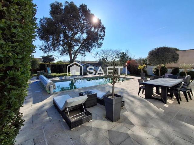 Proches commodités 4 ch + t2 grand jardin piscine garage
