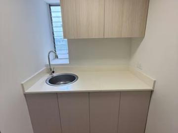Proconsa 2 | oficina remodelada en área bancaria 90 m² bp | 4 espacios por usd 1250.00 en El Cangrejo
