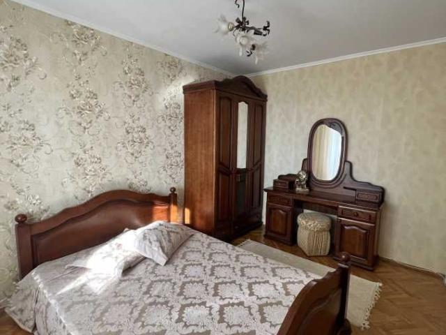 Продаж 4 кімнатной, Луцк, Олени Пчілки, 25