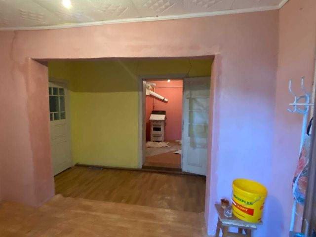 Продається будинок в центрі села, углови | RealtyBestUA