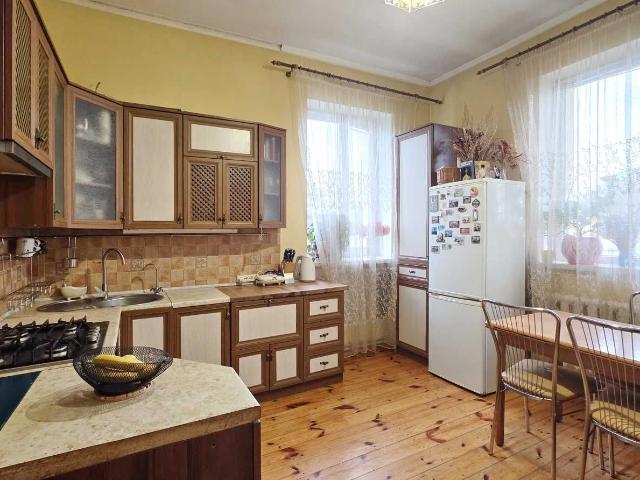 Продаж 1 го поверхового, Луцк, Ковельська