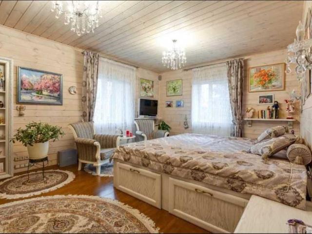 Продаж 2 x поверхового, Третя Озерна