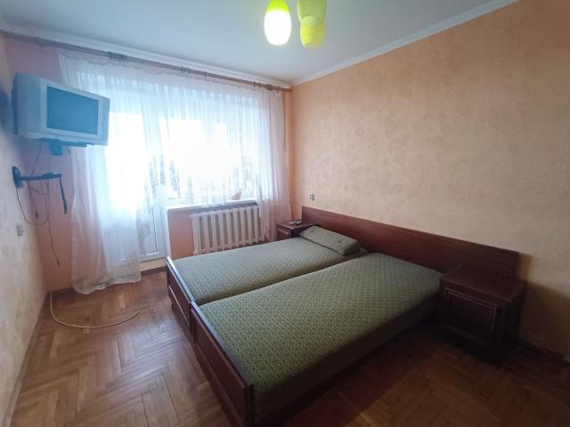 Продаж 3 кімнатной, Днепр, Тополь 2 Ж/м, 1
