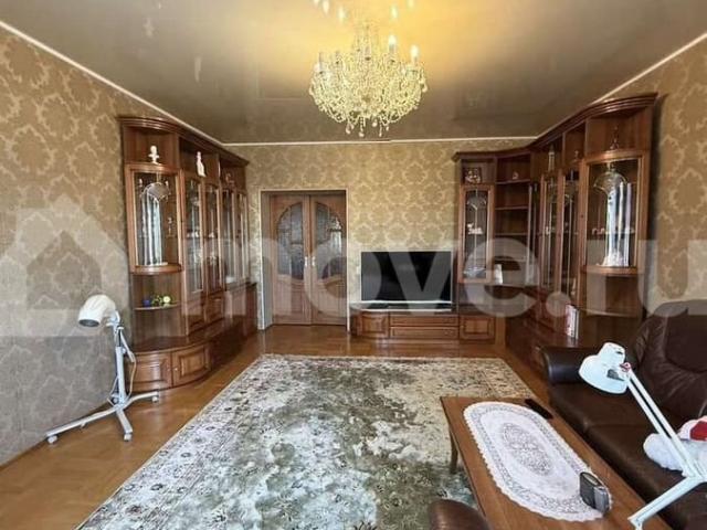 продажа жилая Брянск ул. пл. Партизан, 1